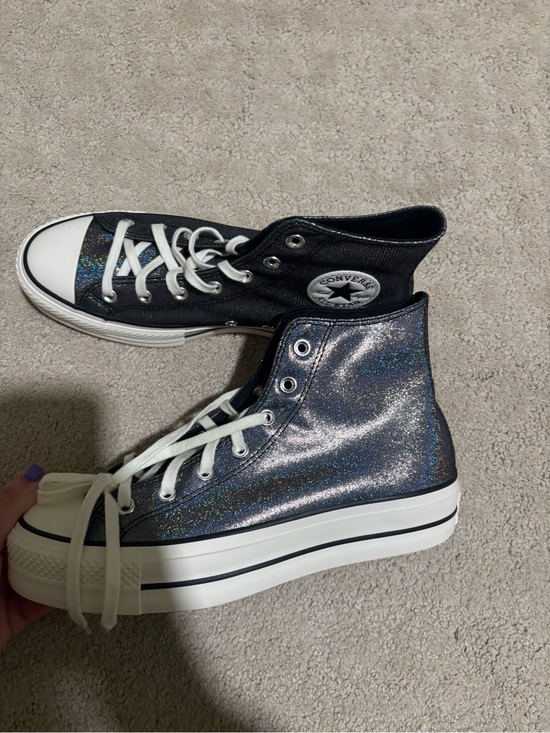 Converse Shoes - NWOB Converse